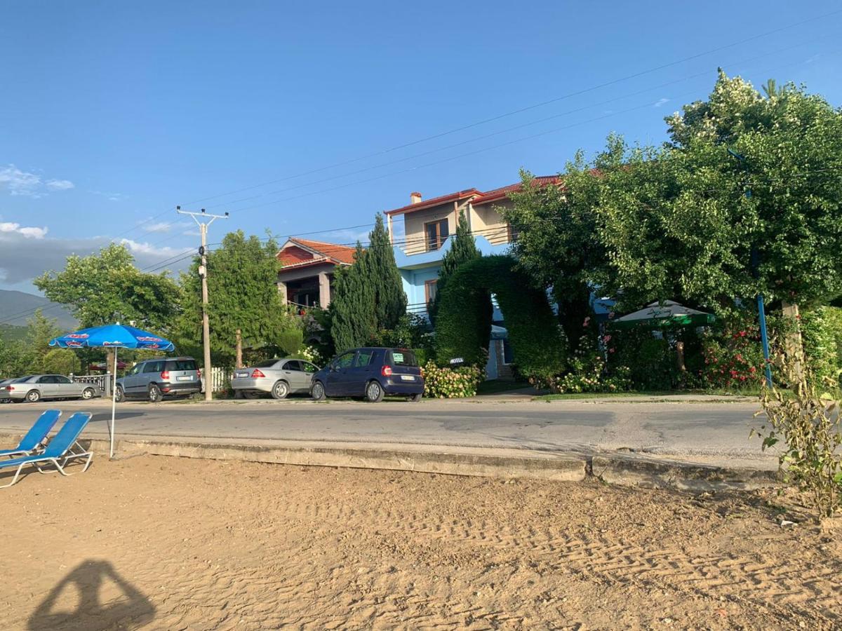 Vila Deni Tushemisht Exterior photo
